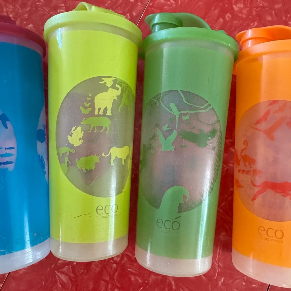 Tupperware Eco-Friendly Animal / Safari / Sealife Print Tumblers with Lids - Picture 3 of 7
